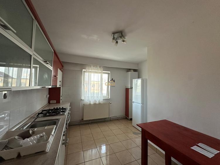 Apartament cu 2 camere decomandat, mobilat în Zorilor