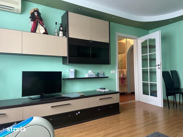 Apartament cu 3 camere, mobilat în Berceni