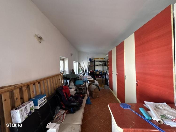 Casă cu 3 camere în Odăile
