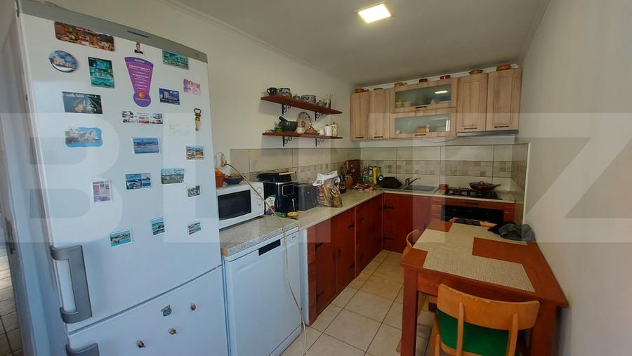 Casă individuală cu 6 camere cu Teren 986 Mp în Moacșa