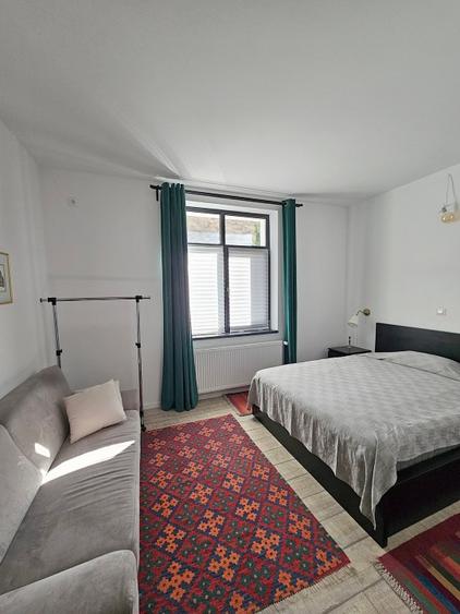 Casă individuală cu 4 camere cu Teren 1240 Mp în Griviței