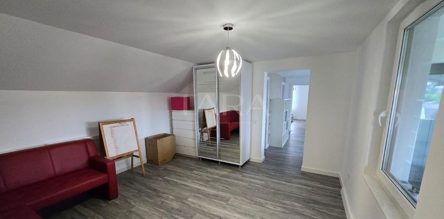 Casă individuală cu 6 camere cu Canalizare în Dâmbul Rotund