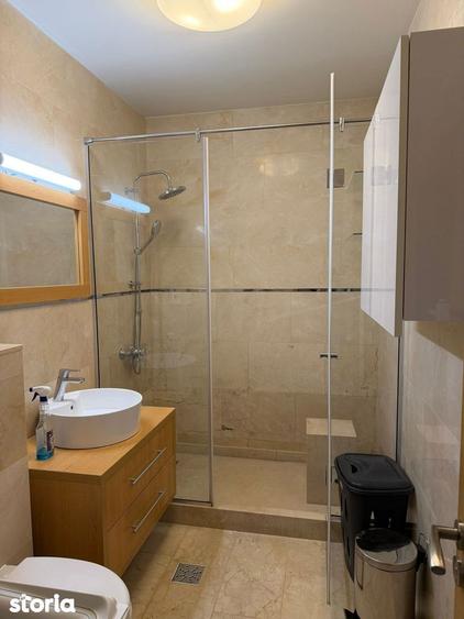Apartament cu 2 camere, mobilat în Zorilor