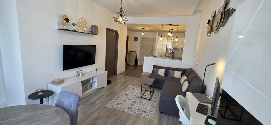 Apartament cu 2 camere semidecomandat în Central
