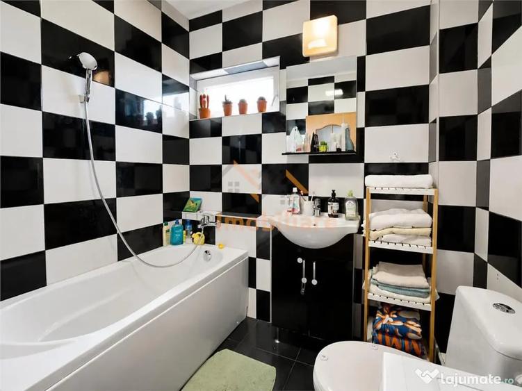 Apartament cu 3 camere decomandat în Sânmartin