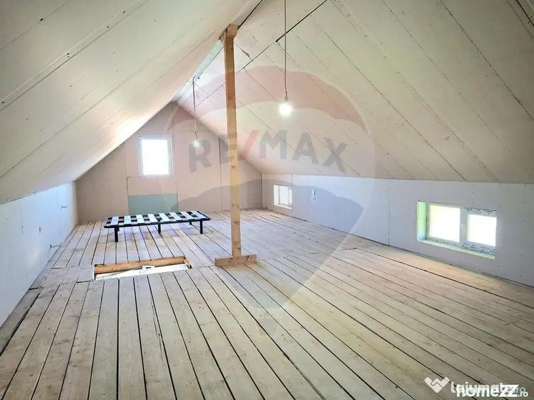 Casă cu 6 camere cu Teren 1453 Mp în Mâsca