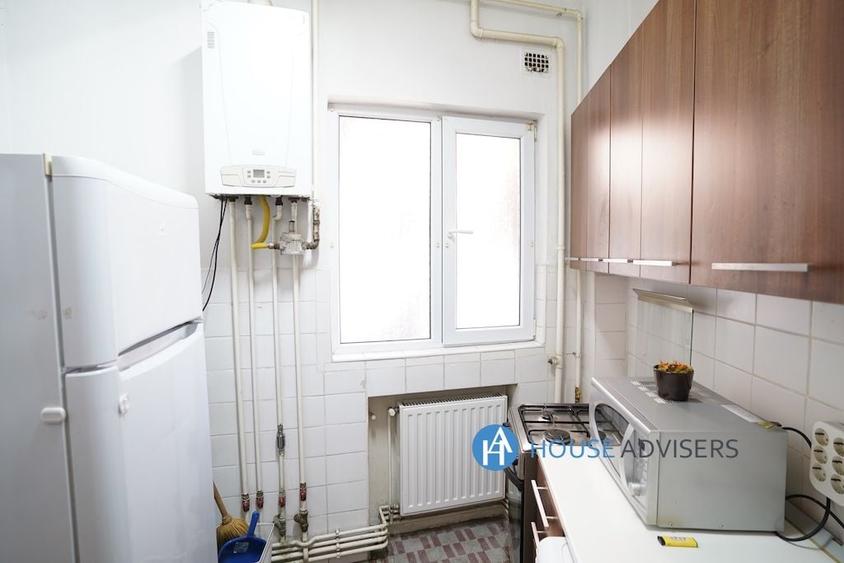 Apartament cu 3 camere, mobilat în Universitate