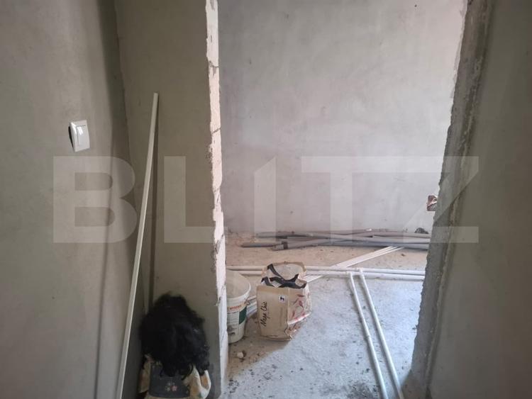 Casă individuală cu 5 camere cu Canalizare în Costeștii din Deal