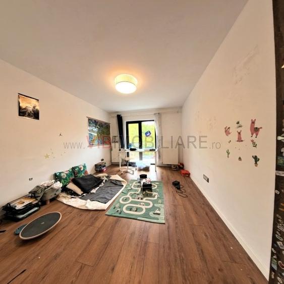 Casă cu 3 camere cu Teren 80 Mp în Drumul Taberei