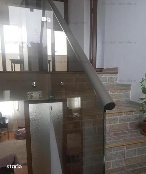 Casă cu 5 camere cu Teren 600 Mp în Cazasu