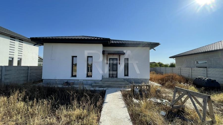 Casă individuală cu 3 camere cu Teren 500 Mp în Bolintin-Deal