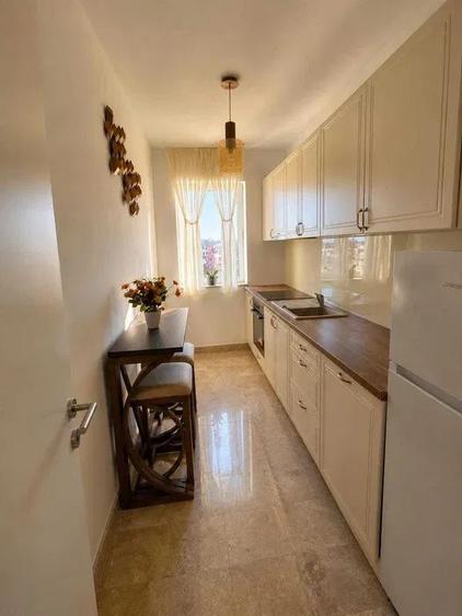 Apartament cu 2 camere | Loc de parcare | Centrala imobil | 1 Mai - 5