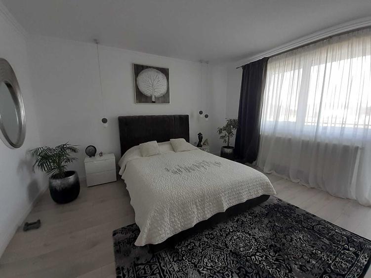 Casă cu 3 camere în Central