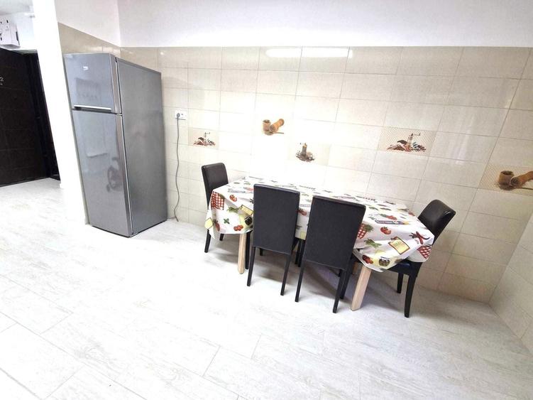 Apartament cu 2 camere semidecomandat în Dristor