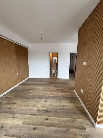 Apartament cu 2 camere decomandat în Siloz