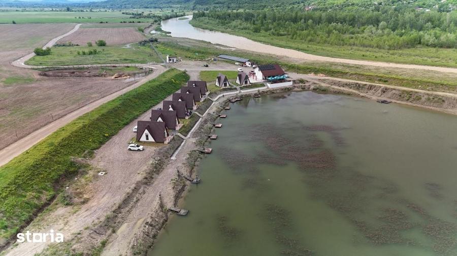 Teren de 2500 mp, în Căiuți