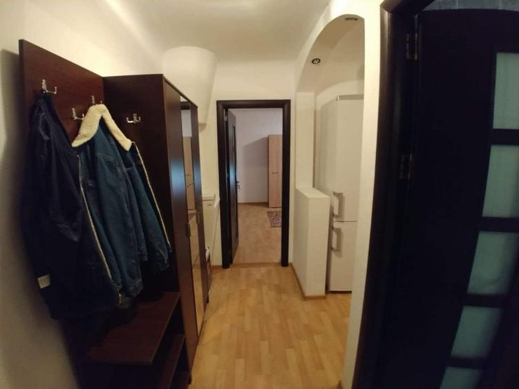 Garsonieră decomandată în Brazda lui Novac
