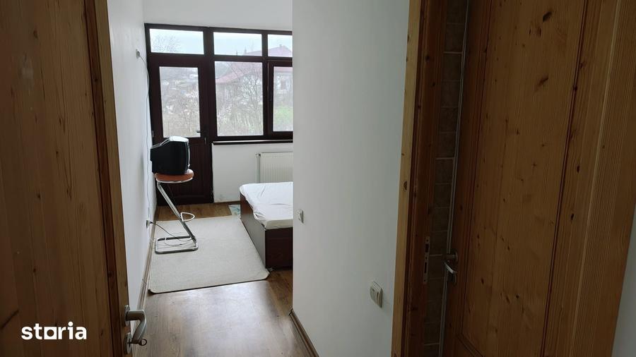 Casă cu Teren 1856 Mp în Central