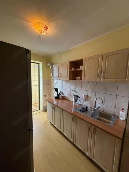 Apartament cu 2 camere decomandat în Micro 20