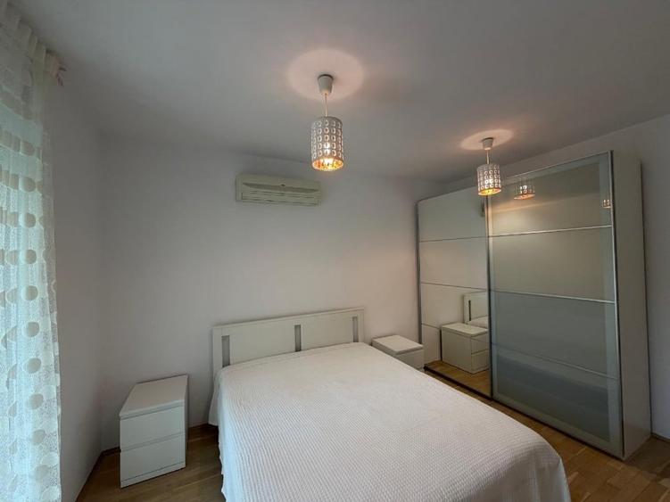 Apartament cu 2 camere semidecomandat în Sisești