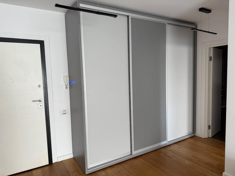 Apartament cu 2 camere decomandat în Băneasa