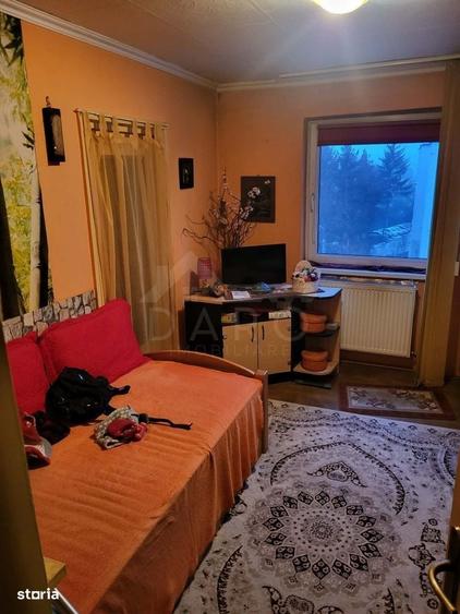 Apartament cu 3 camere în Dâmbu Pietros