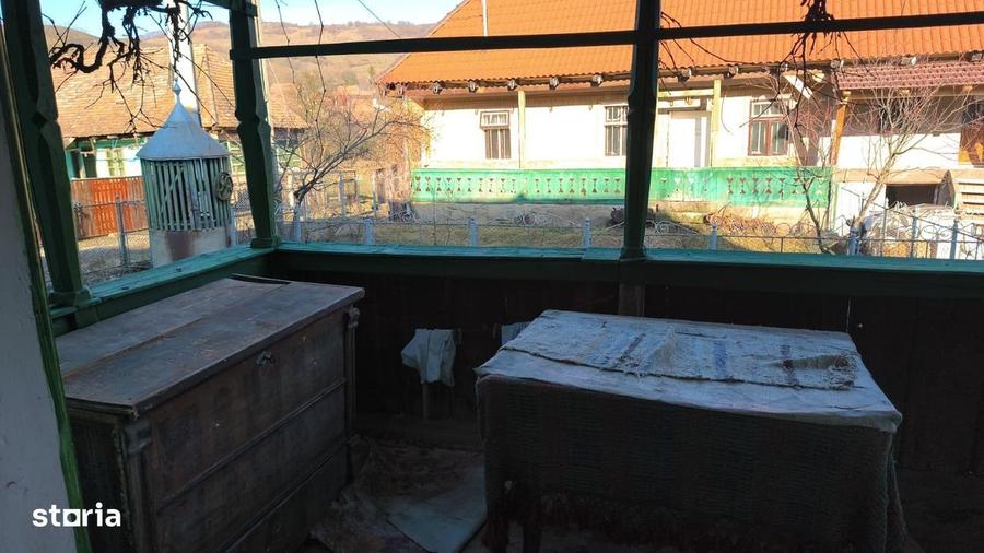 Casă cu 4 camere în Șilea Nirajului