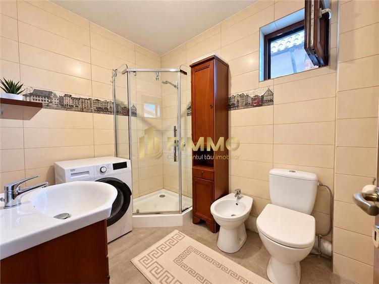 Casă individuală cu 4 camere cu Canalizare în Moara