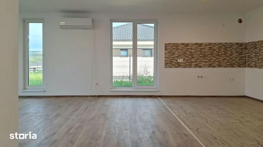 Casă cu 4 camere cu Teren 500 Mp în Baciu