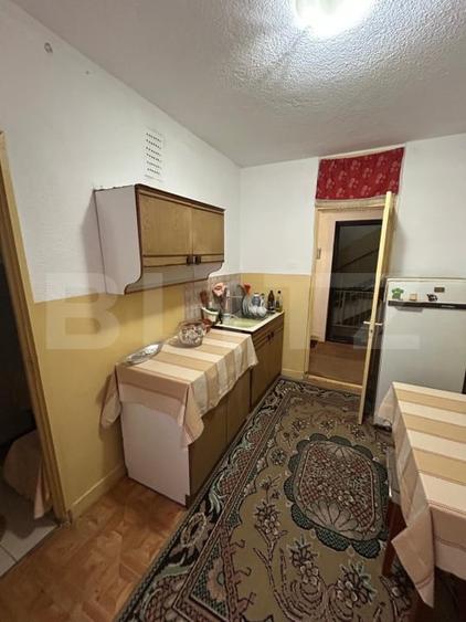 Apartament cu 3 camere decomandat, mobilat în Găești