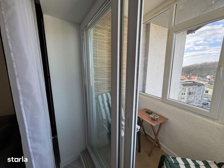 Apartament cu 3 camere decomandat în Nicolae Titulescu