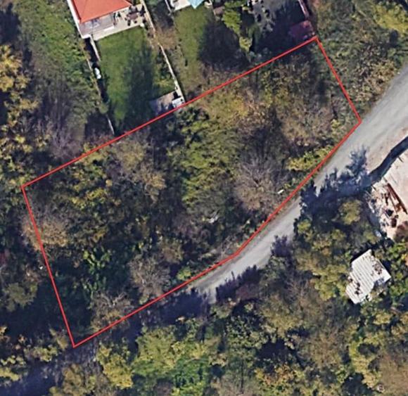 Teren Construcții intravilan de 1215 mp, în Gruia