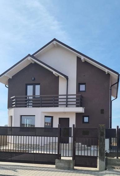 Casă cu Teren 315 Mp în Central