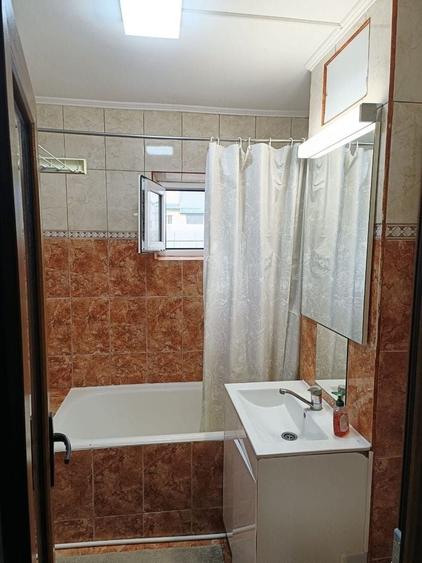 Apartament cu 3 camere decomandat în Siderurgiștilor