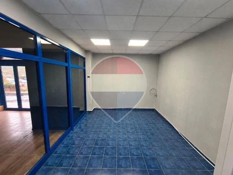 Spațiu comercial, de 23 mp, în Astra
