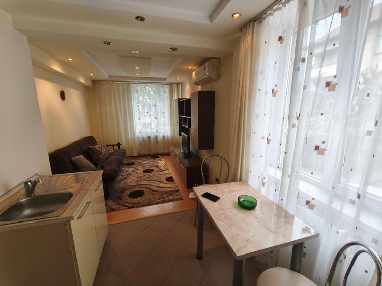 Apartament cu 2 camere decomandat, mobilat în Complex Studențesc