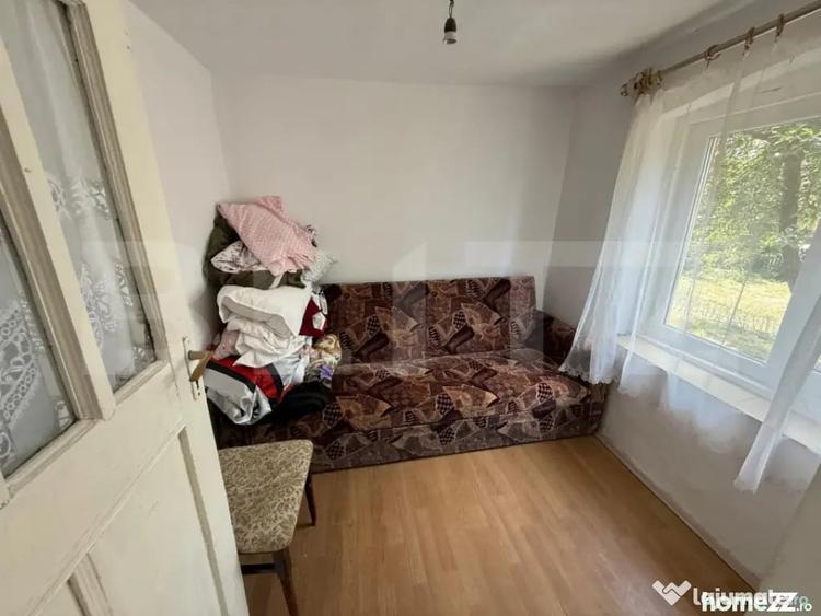 Casă cu 4 camere cu Teren 6000 Mp în Central