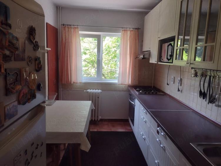 Inchiriez apartament 3 camere, decomandat, mobilat, et. 2 4, zona Giurgiului - 9