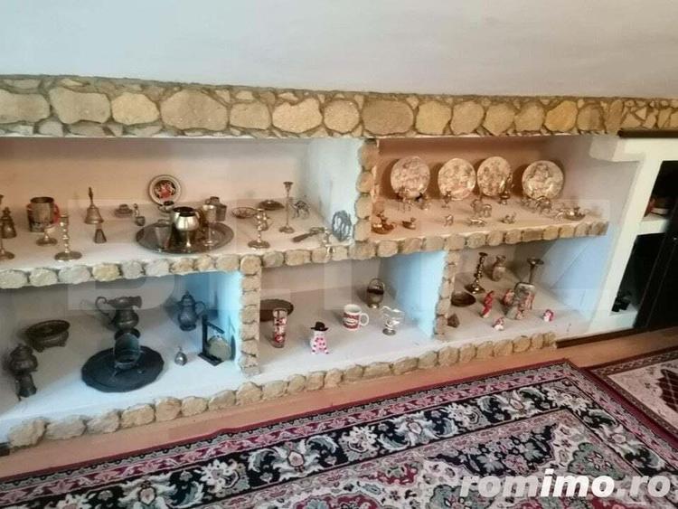 Casă cu 8 camere cu Teren 550 Mp în Bârnova