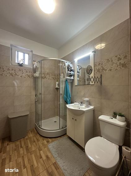 Apartament cu 3 camere decomandat în Cantacuzino