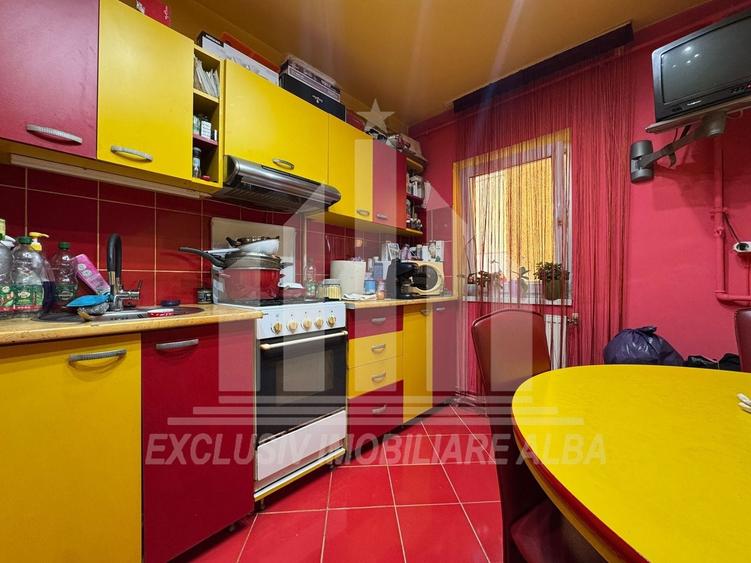Apartament cu 2 camere decomandat, mobilat în Industrială