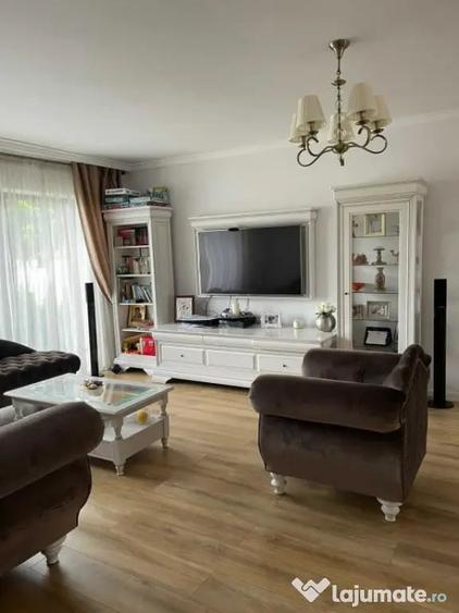 Casă cu 4 camere cu Teren 555 Mp în Central