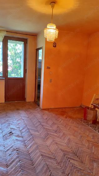 Garsonieră semidecomandată în Geoagiu-Băi