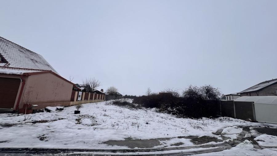 Teren de 1100 mp, în Șag
