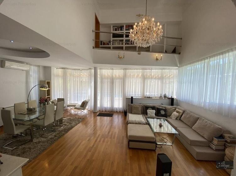 Duplex cu 4 camere cu Piscina în Iancu Nicolae