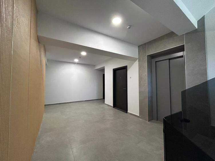 Apartament cu 2 camere decomandat în Sud