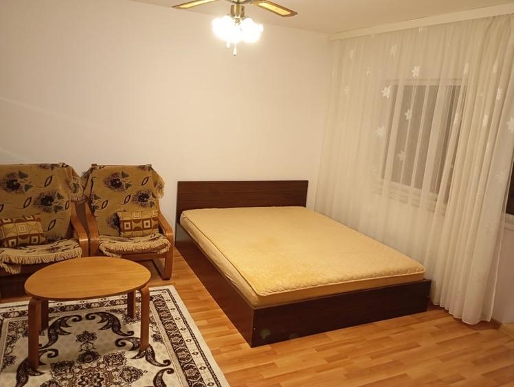 Garsonieră decomandată, mobilată în Nord