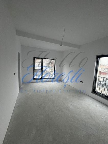 Casă individuală cu 3 camere cu Canalizare în Dâmbul Rotund