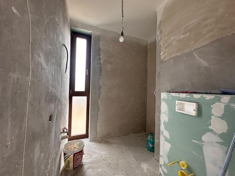 Duplex cu 5 camere cu Canalizare în Moșnița Nouă