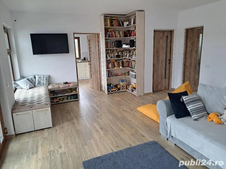 Casă cu 3 camere cu Teren 6000 Mp în Central